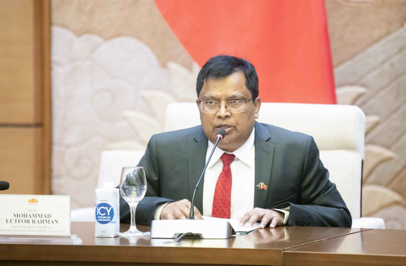 Đại sứ Đặc mệnh toàn quyền Cộng hoà Nhân dân Bangladesh tại Việt Nam Mohammad Lutfor Rahman phát biểu